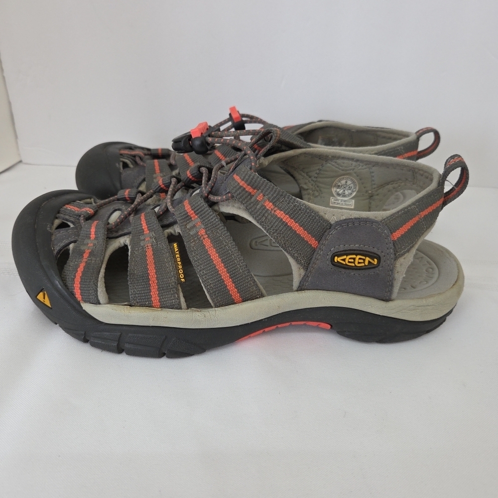 Keen Closed-toes Waterproof Sandals Sz 9 Anti-odor Anatomic Footbed Grey Black